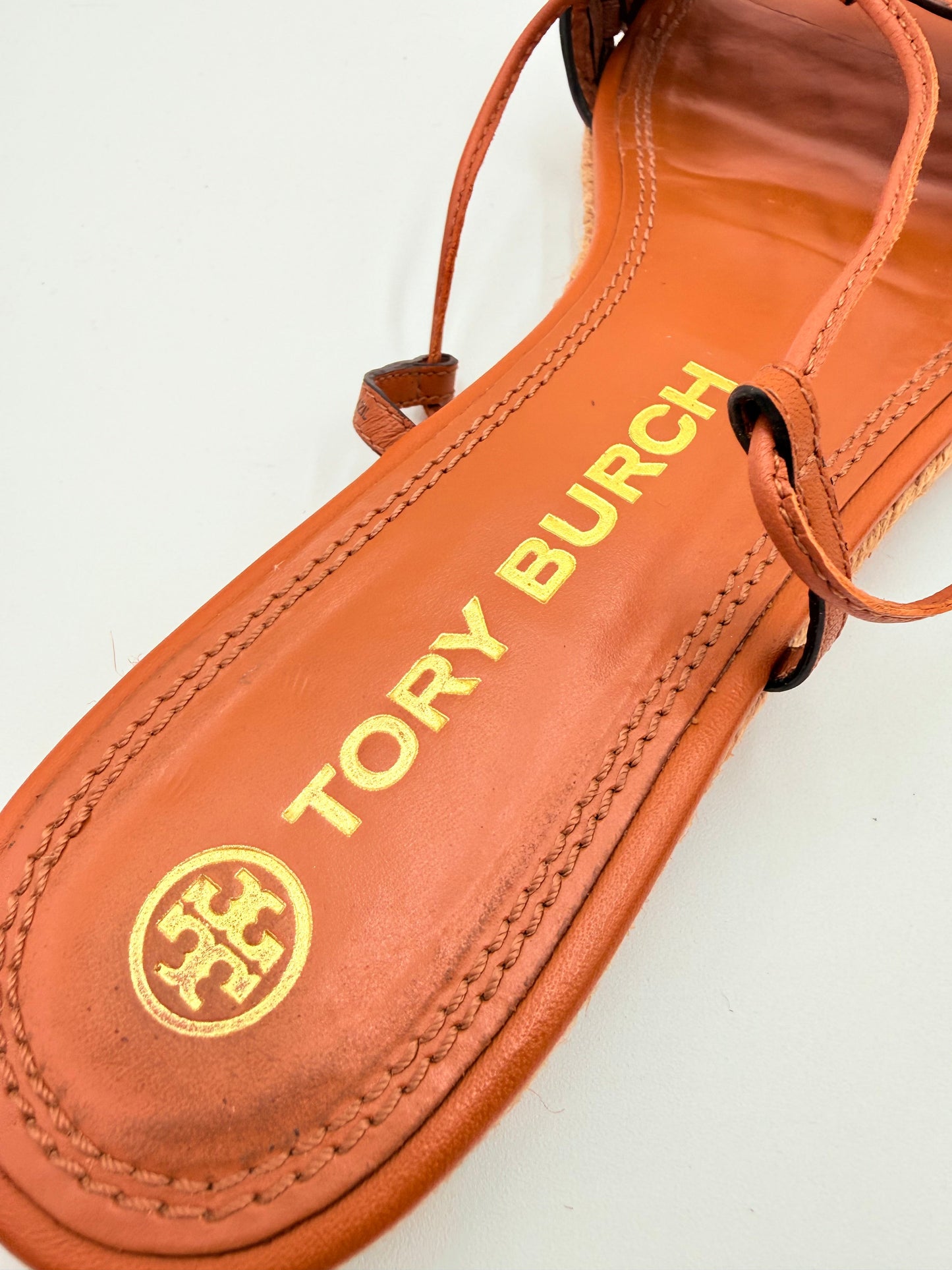 Sandals Designer By Tory Burch In Tan, Size:8.5