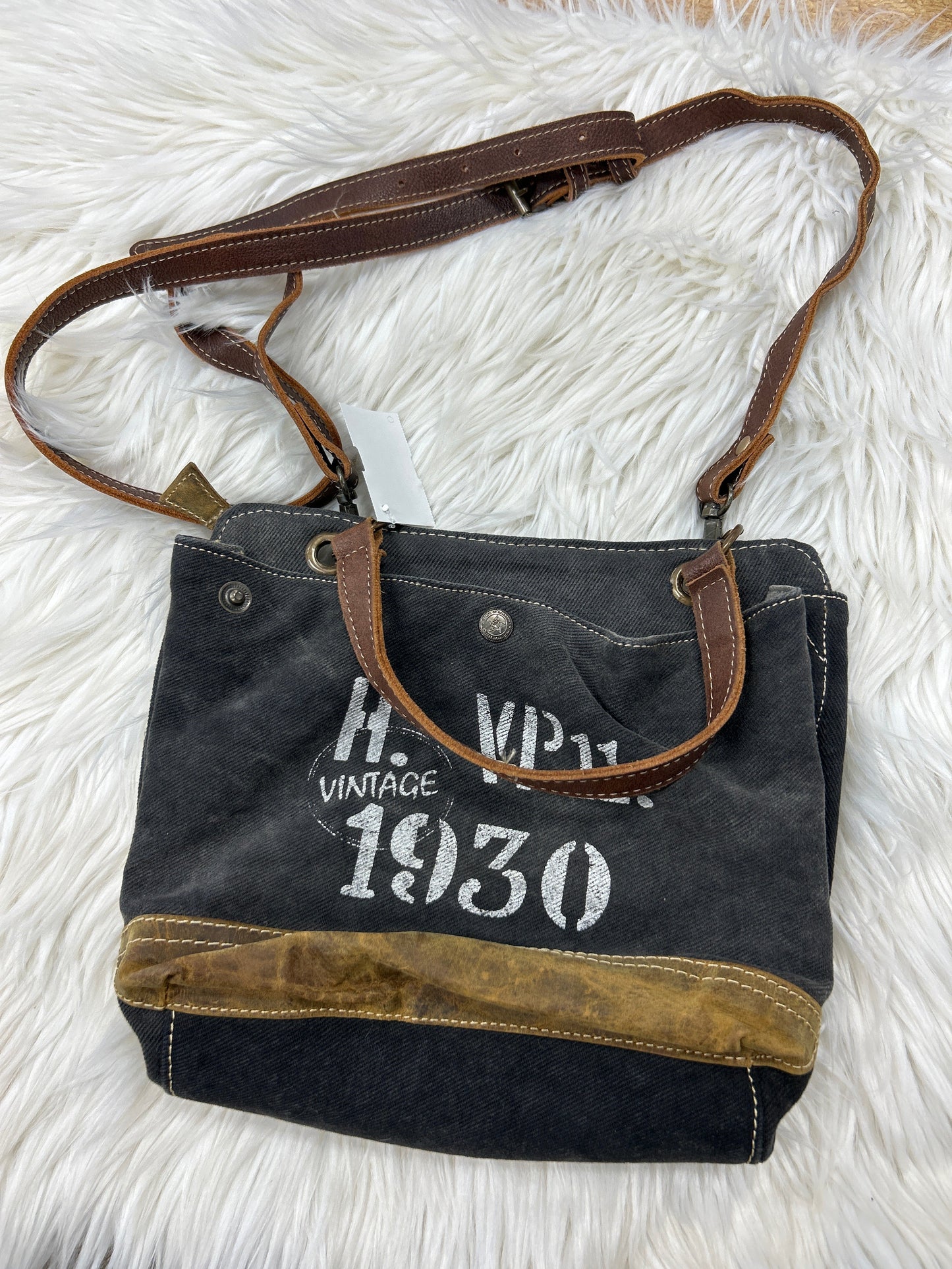 Crossbody By Myra In Grey, Size:Medium