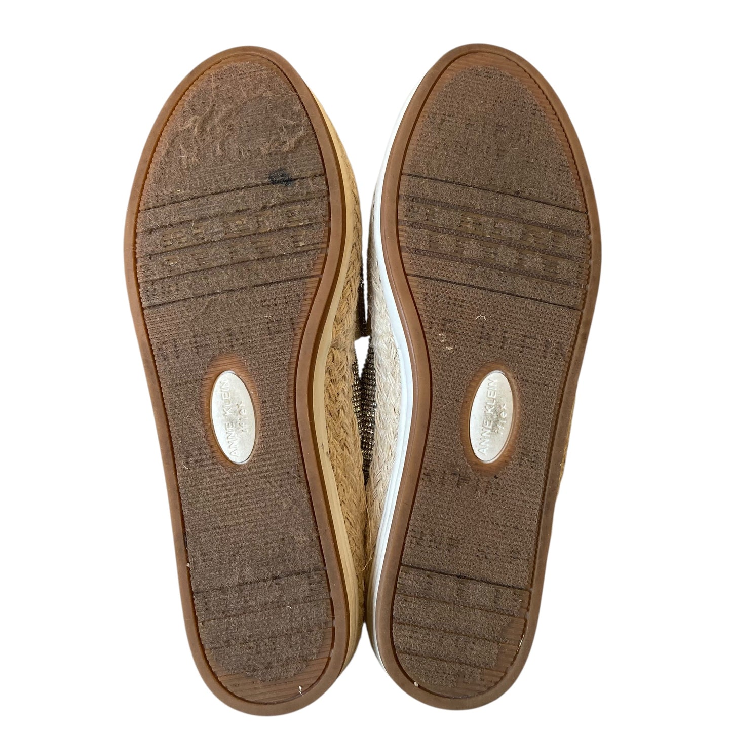 Shoes Flats By Anne Klein In Silver & Tan, Size:7.5