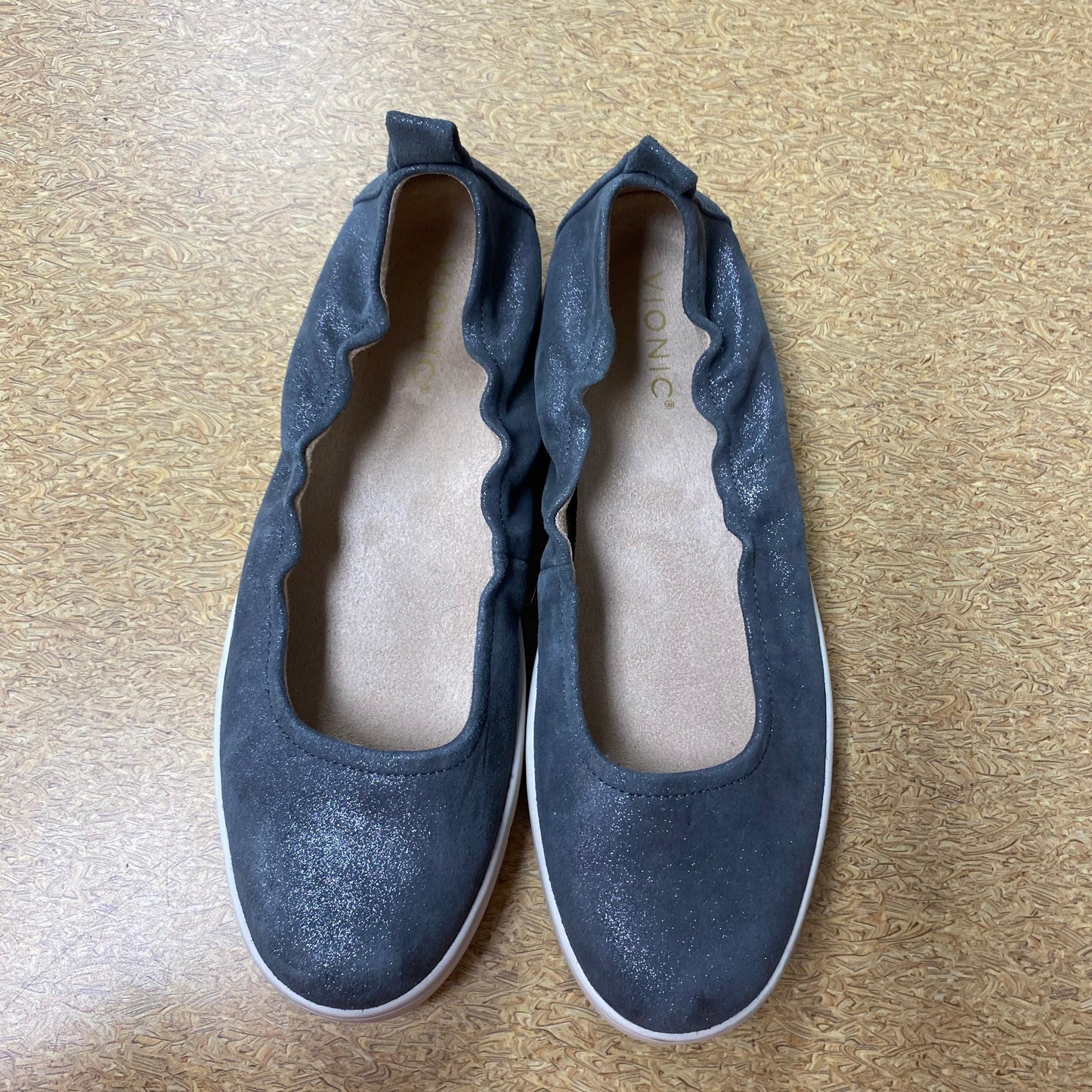 Shoes Flats By Vionic In Grey, Size:10