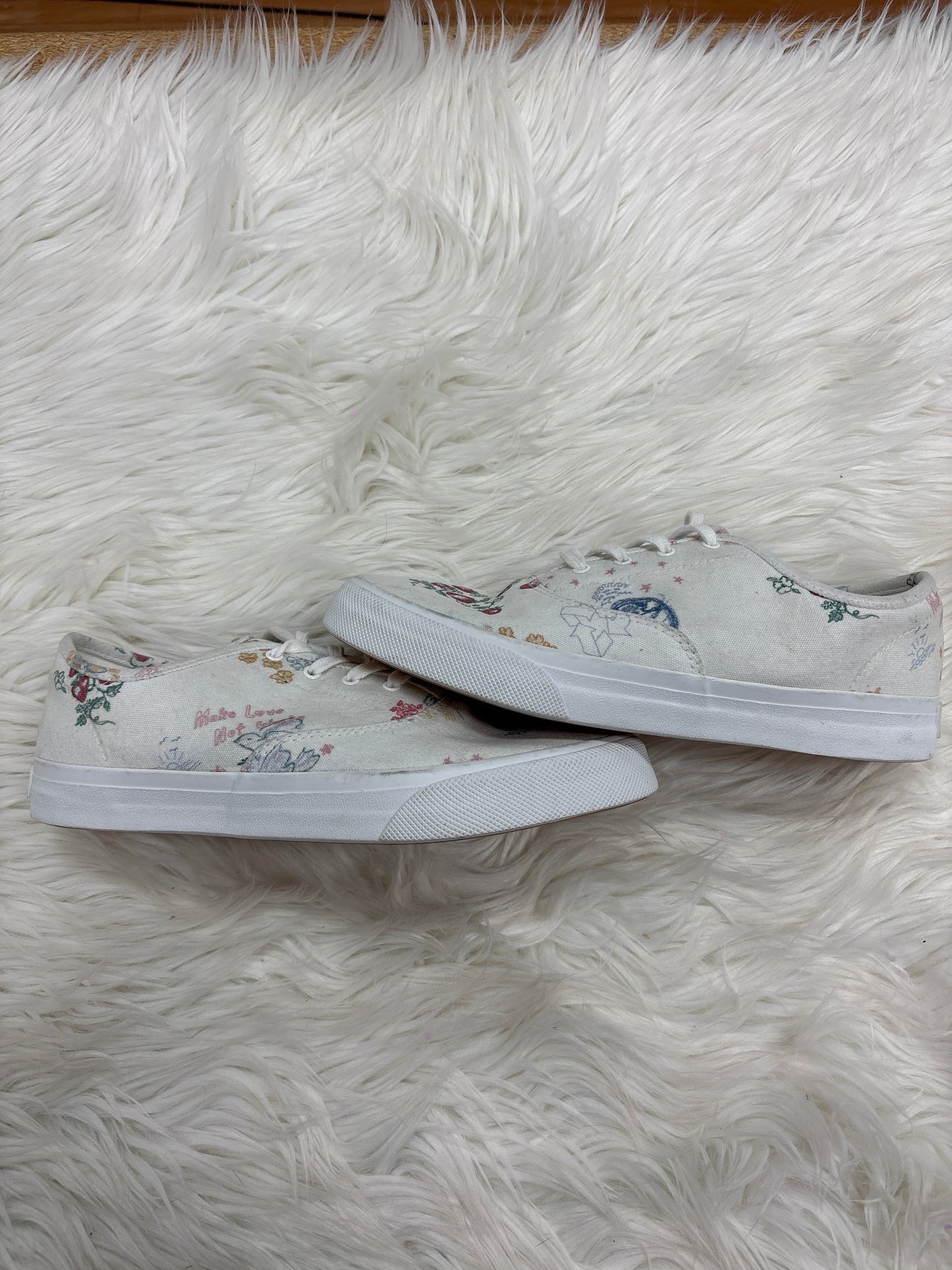 Shoes Sneakers By Reformation In White, Size:11