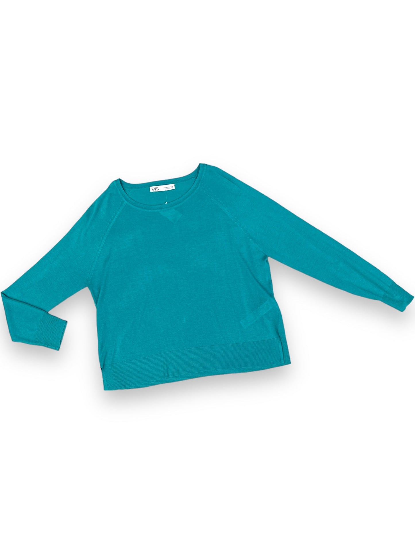 Sweater By Zara Size: M