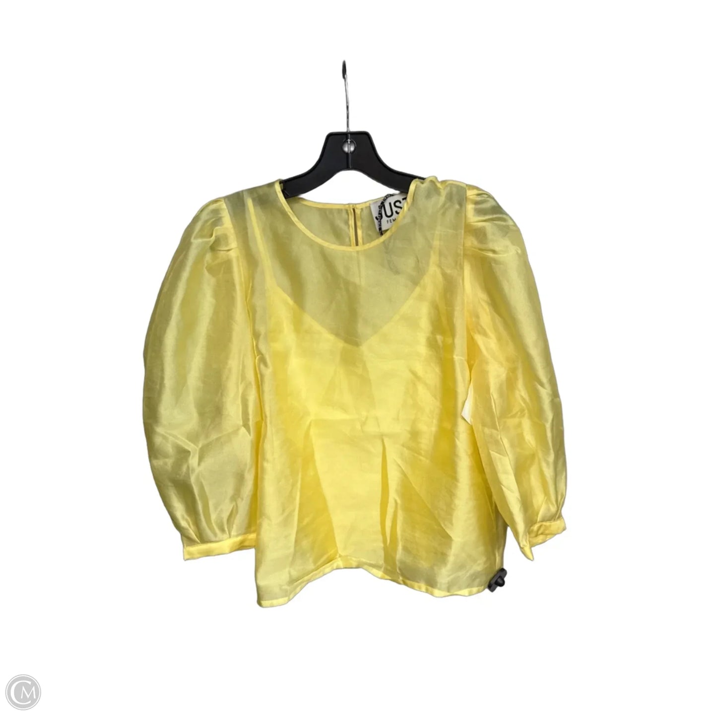 Top Short Sleeve By Just In Yellow
