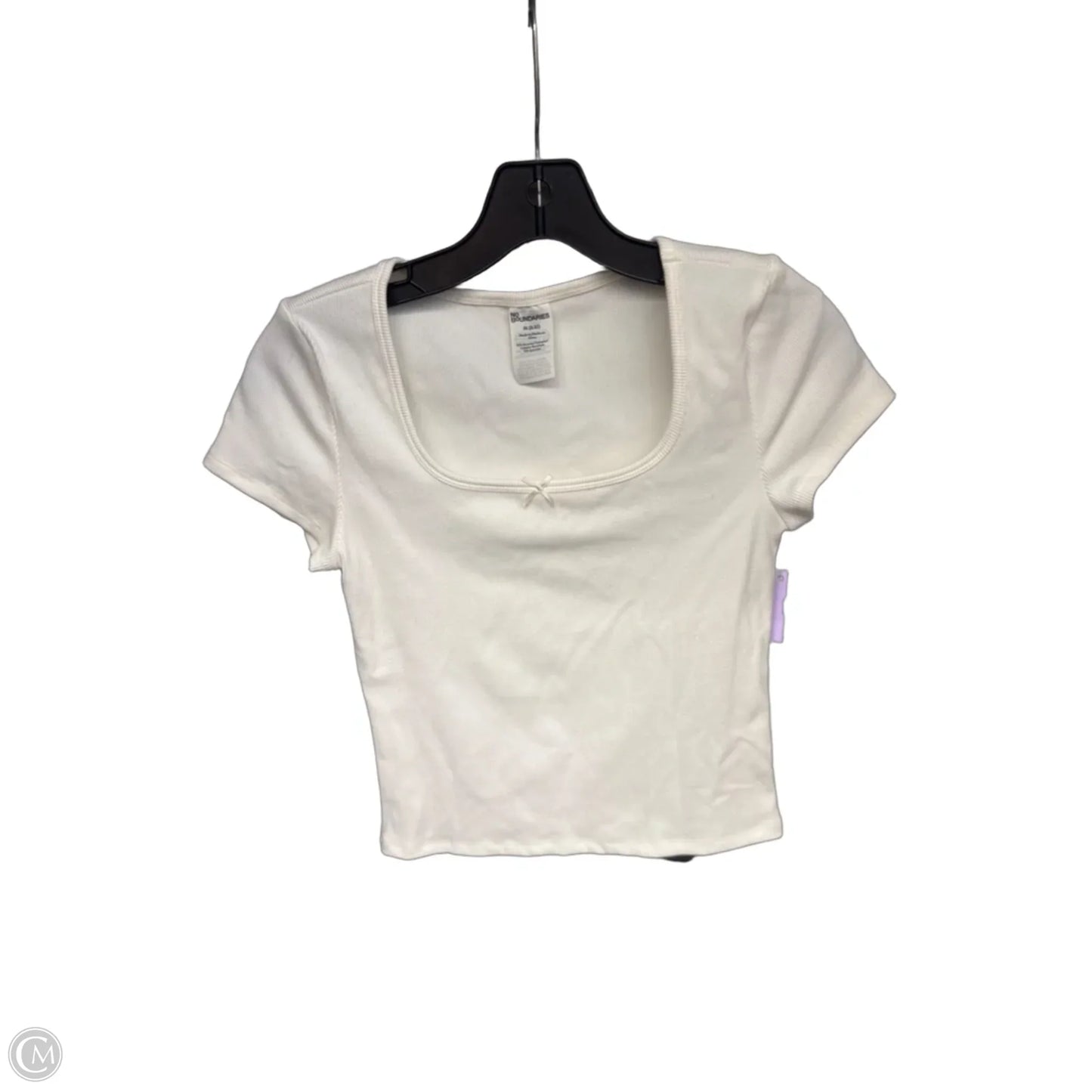 Top Short Sleeve By No Boundaries In Cream, Size: M