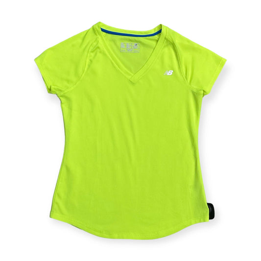 Athletic Top Short Sleeve By New Balance  Size: M