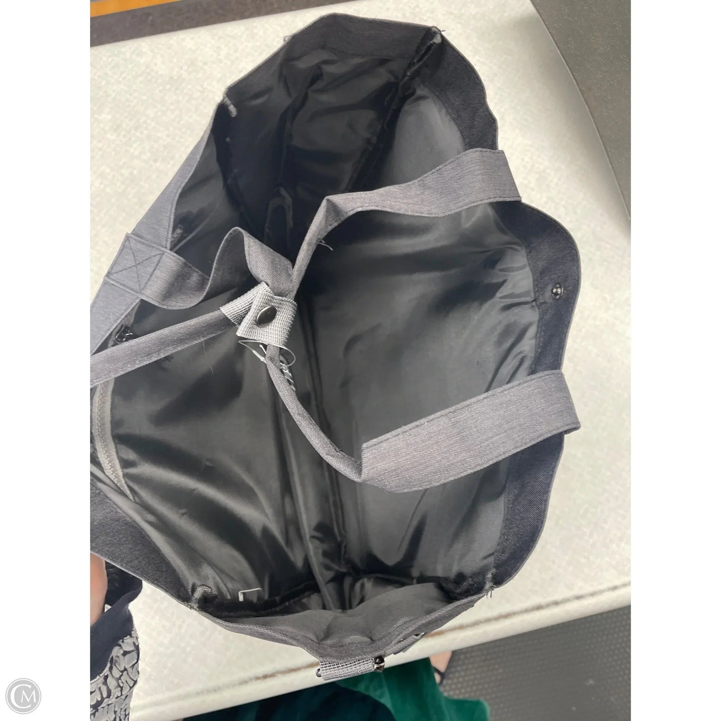 Tote By Clothes Mentor, Size: Large