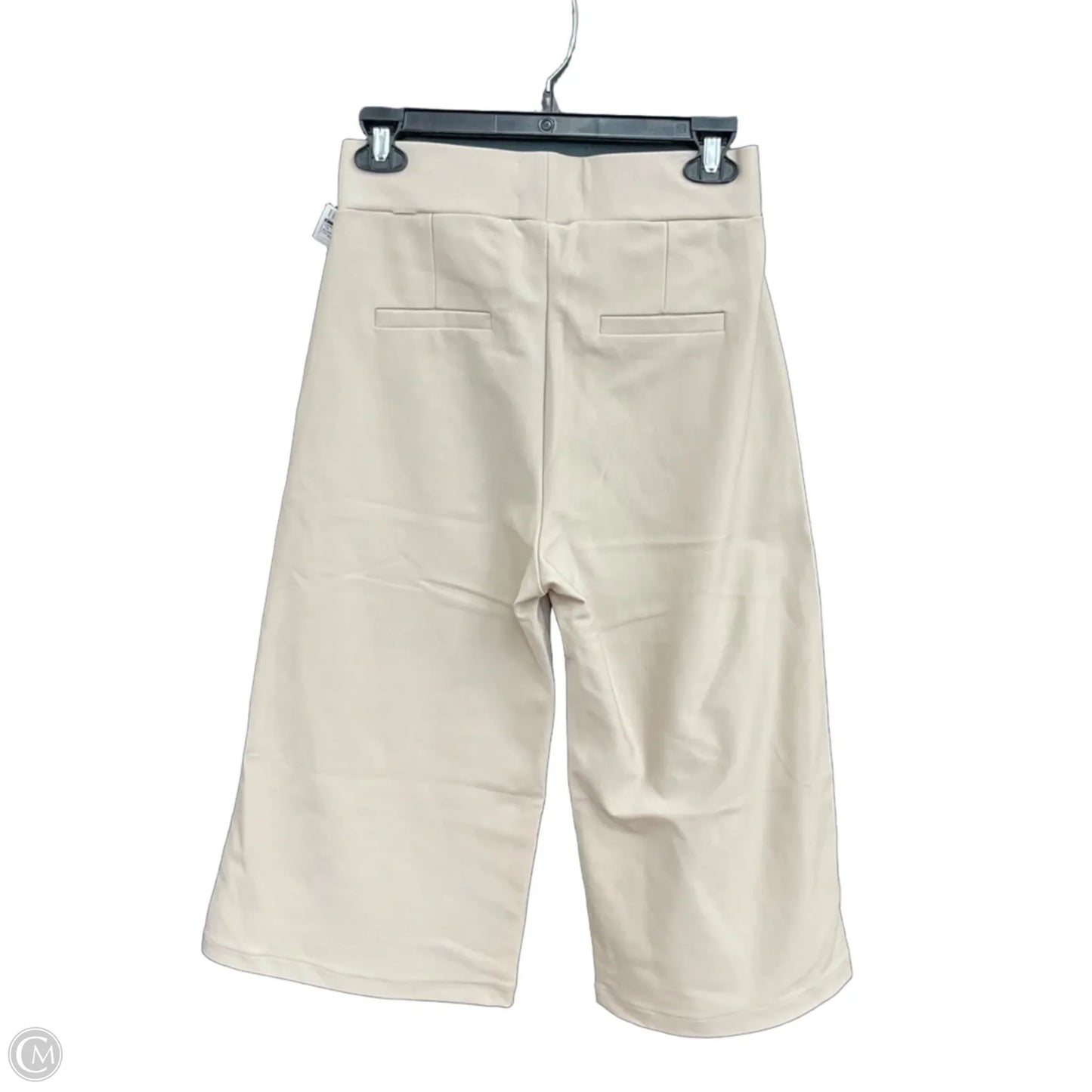 Capris By Clothes Mentor In Tan, Size: Xs