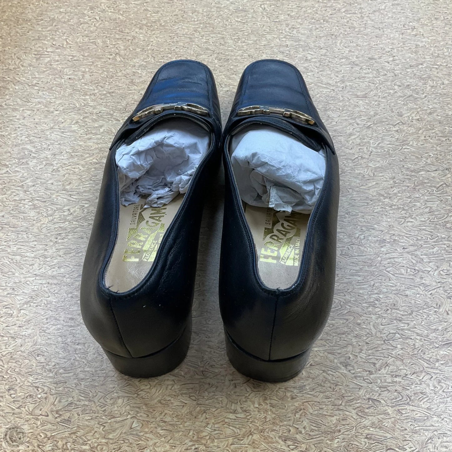 Shoes Luxury Designer By Ferragamo In Black, Size: 9