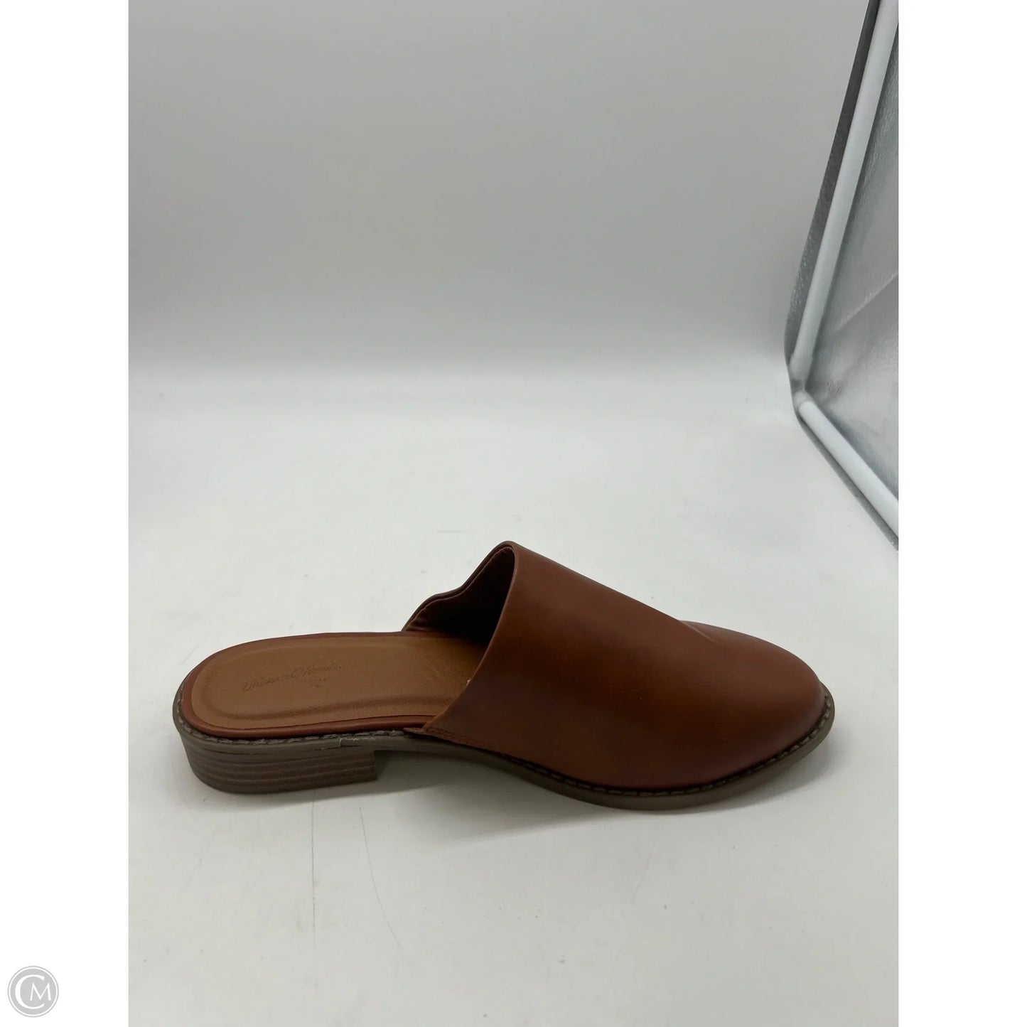 Shoes Flats By Universal Thread In Brown, Size: 8.5
