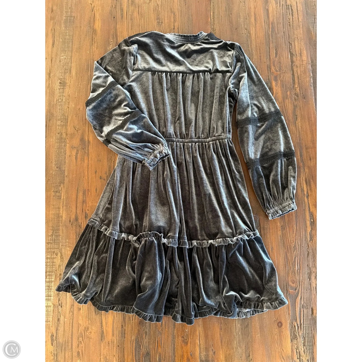 Dress Casual Midi By Clothes Mentor In Grey, Size: M