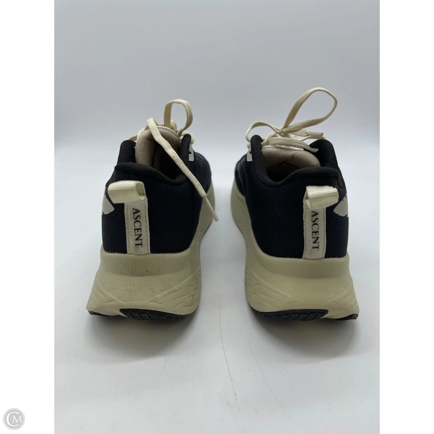 Shoes Athletic By Cmb In Black, Size: 9