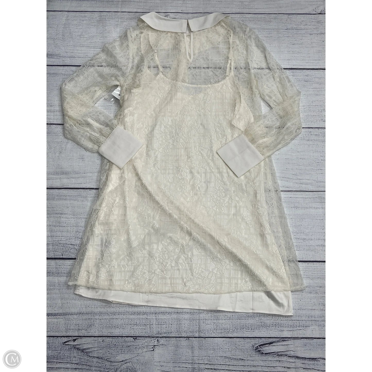 Dress Casual Short By Modcloth In White, Size: L