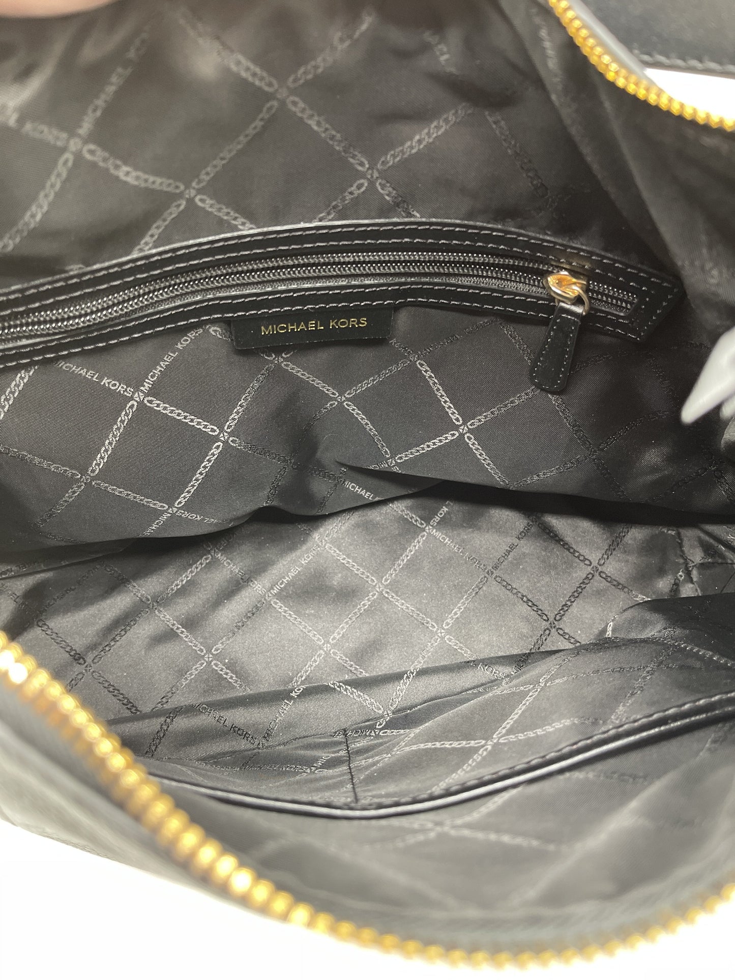 Handbag Designer By Michael Kors Size: Large