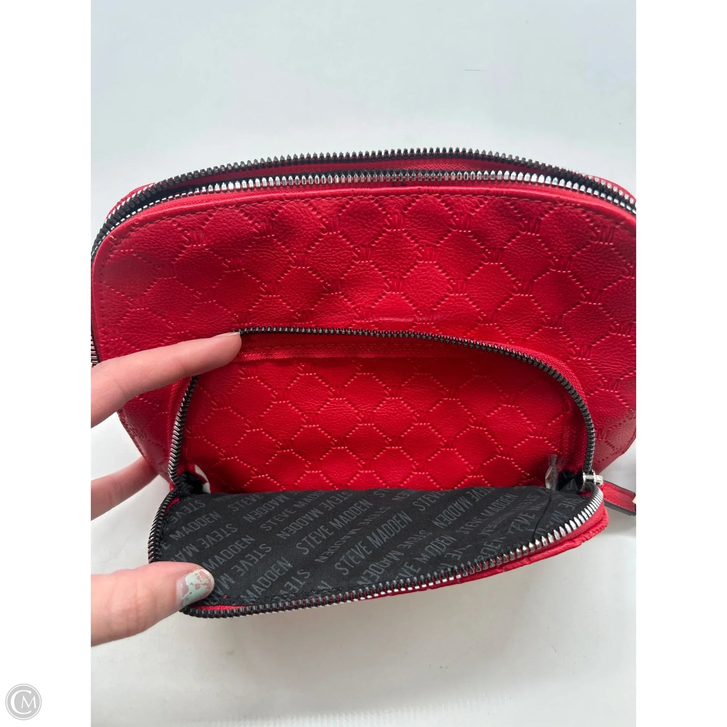 Wristlet By Steve Madden, Size: Medium