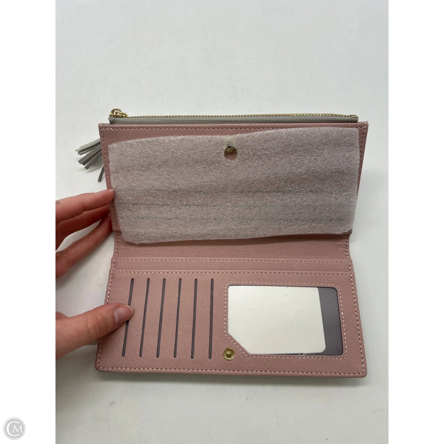 Wallet By Clothes Mentor, Size: Medium