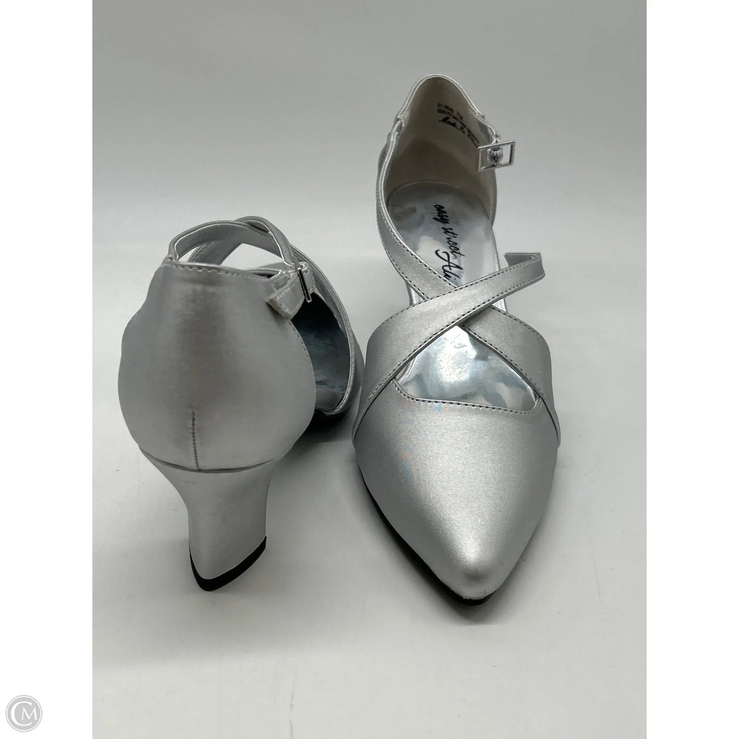 Shoes Heels Block By Easy Street In Silver, Size: 7