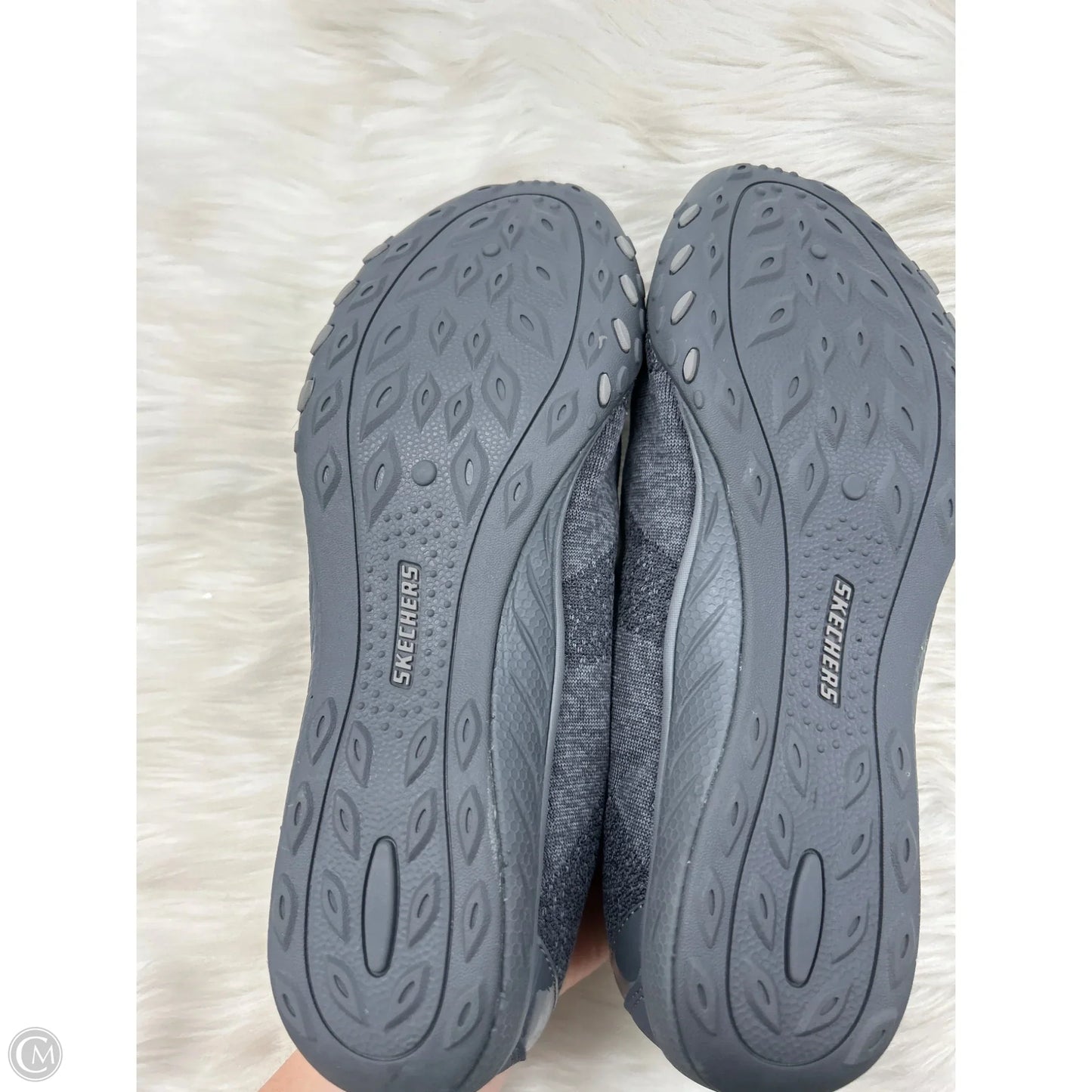 Shoes Flats By Skechers In Grey, Size: 11