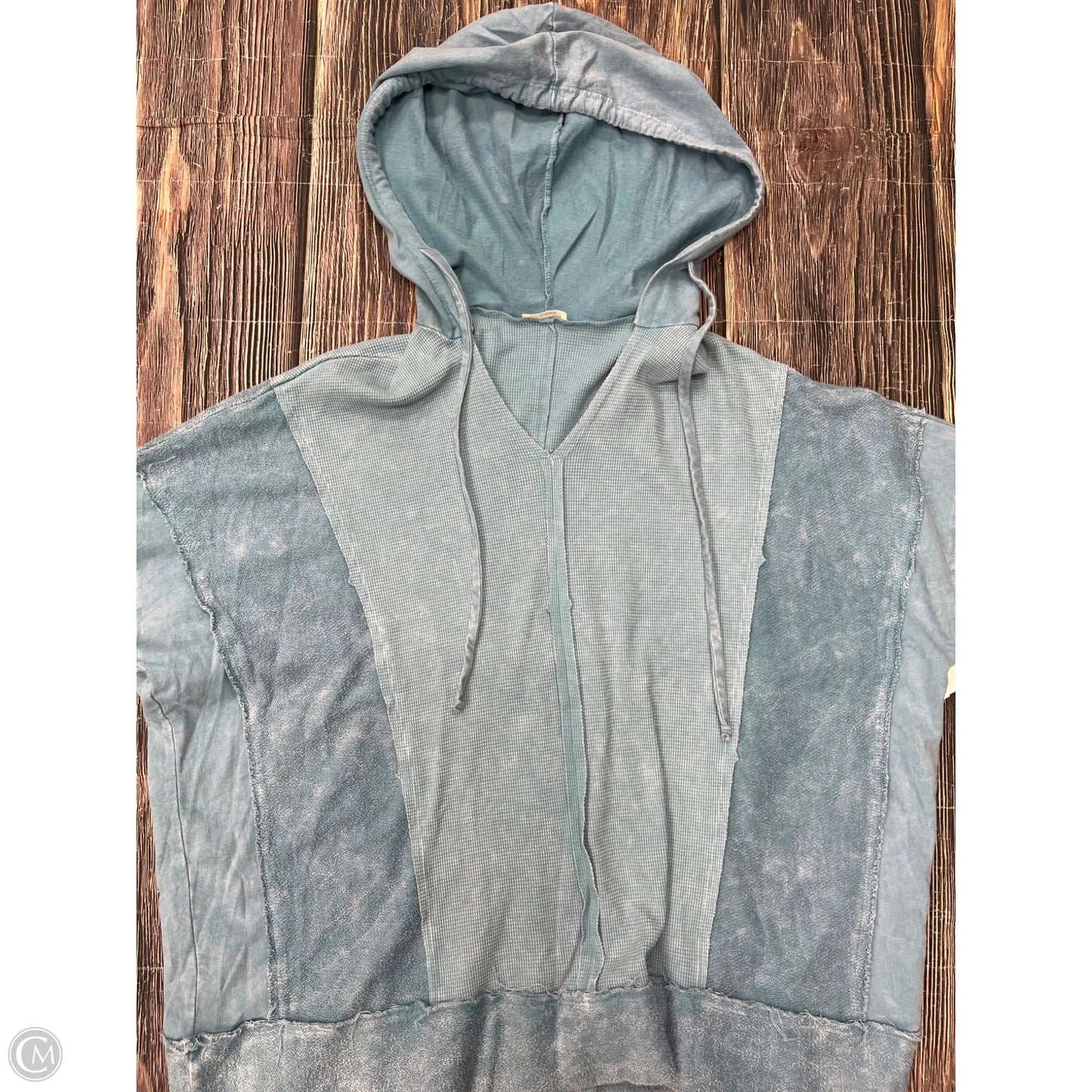 Top Short Sleeve By Clothes Mentor In Blue, Size: L