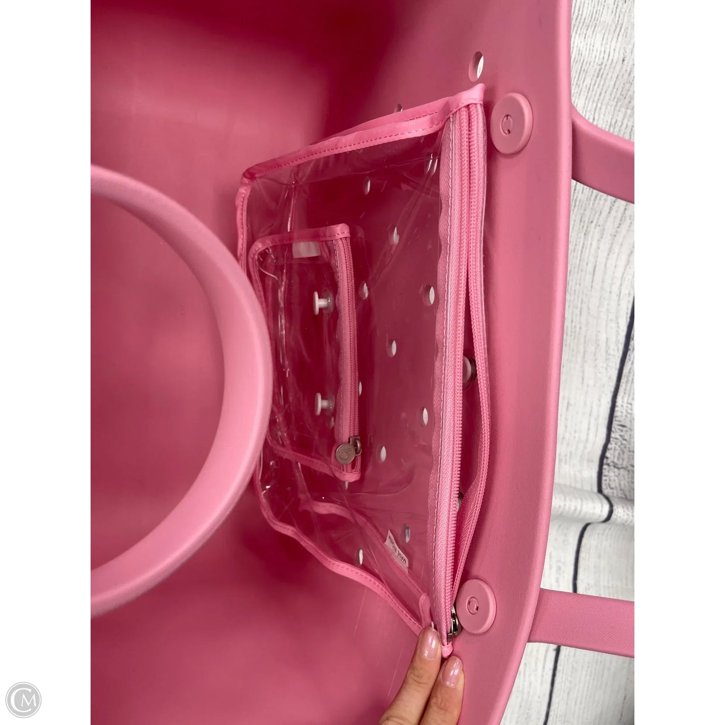 Tote By Clothes Mentor, Size: Large