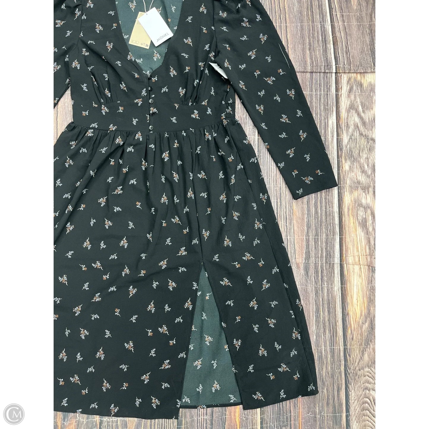 Dress Casual Short By Clothes Mentor In Black, Size: L