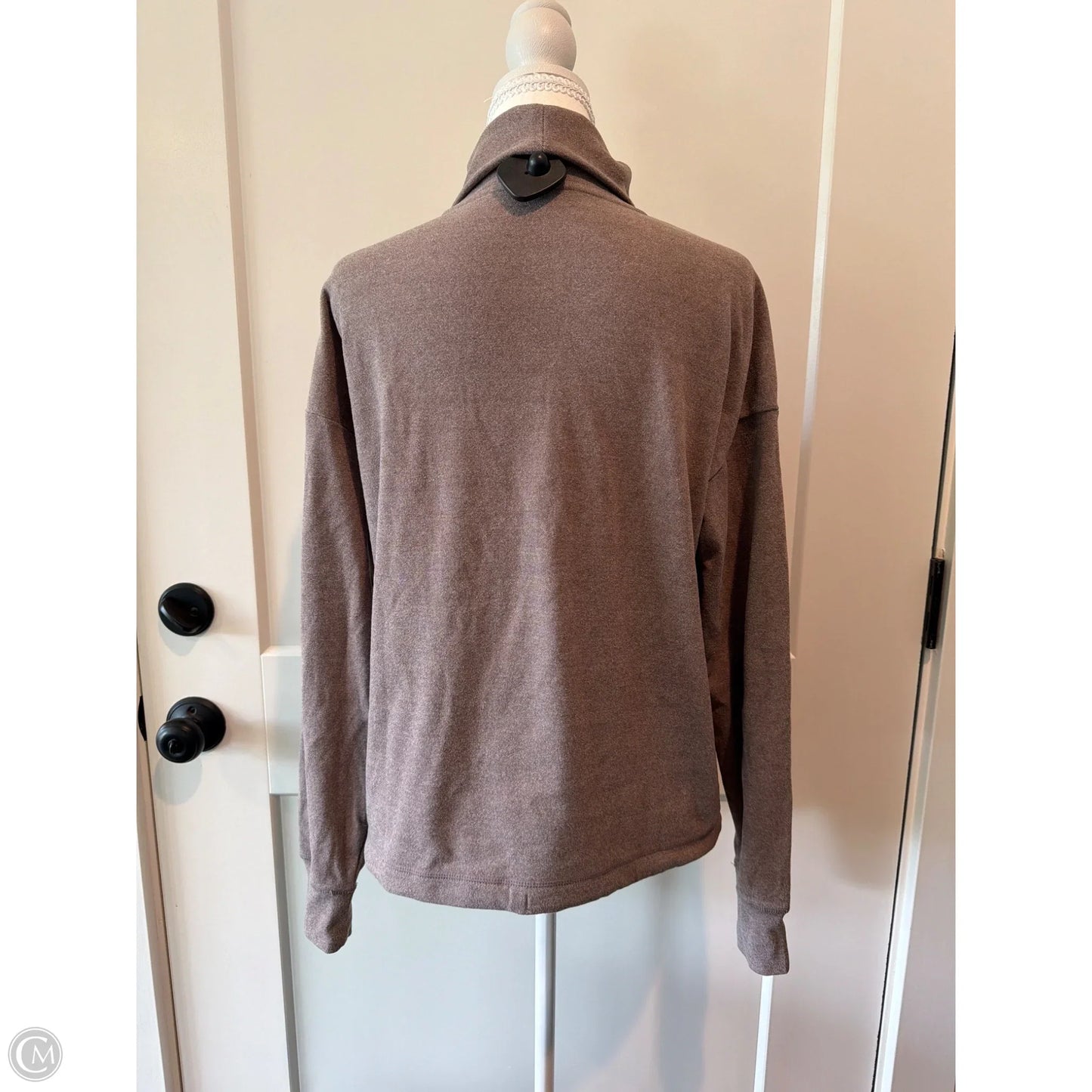 Sweatshirt Crewneck By Clothes Mentor In Brown, Size: S