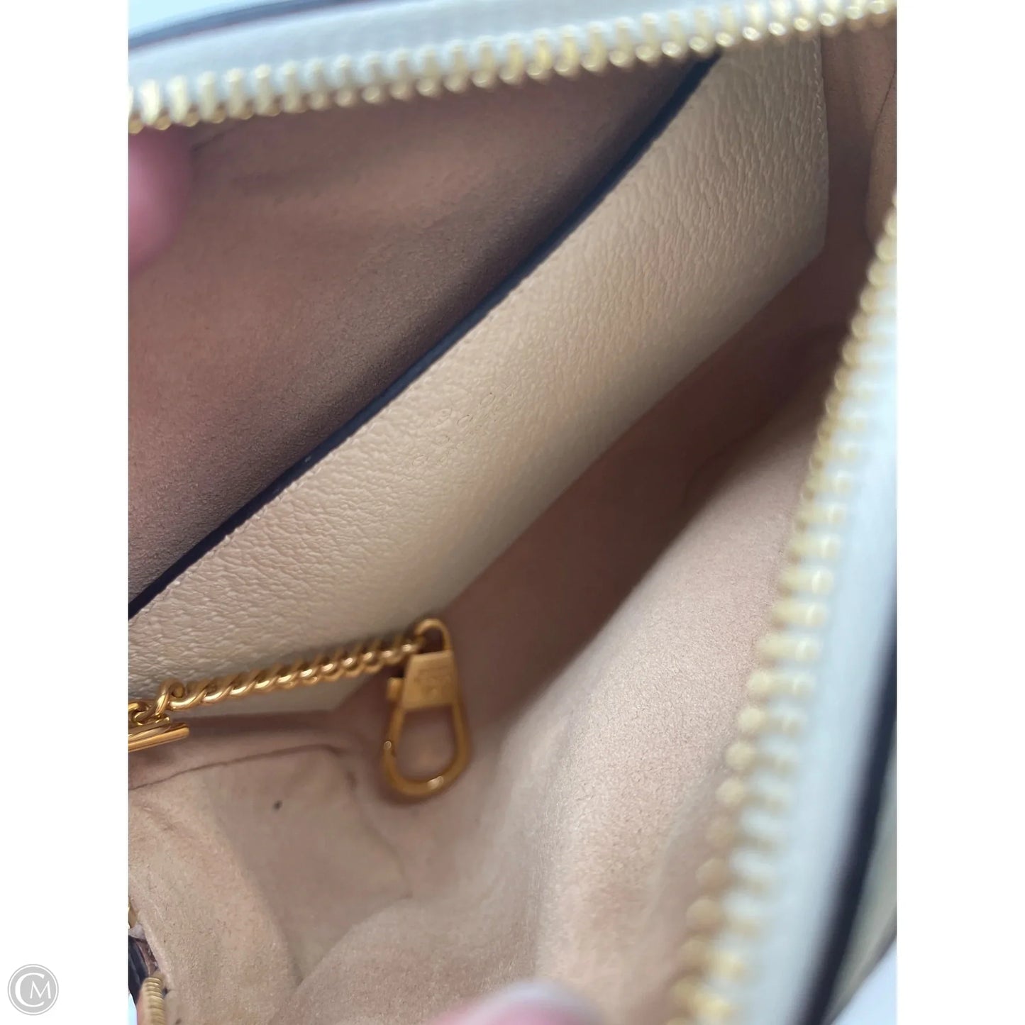 Crossbody Luxury Designer By Gucci, Size: Small