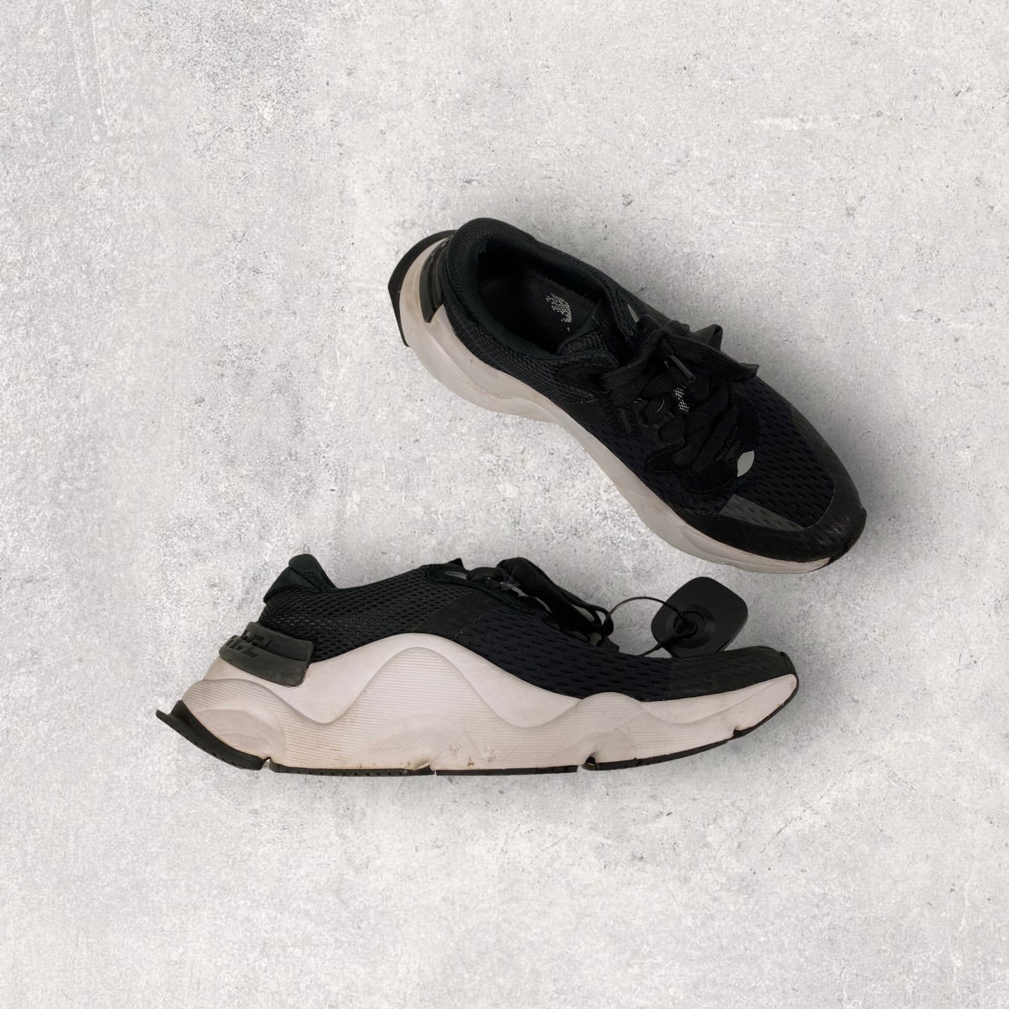 Designer Shoes Athletic By Sorel Size: 8