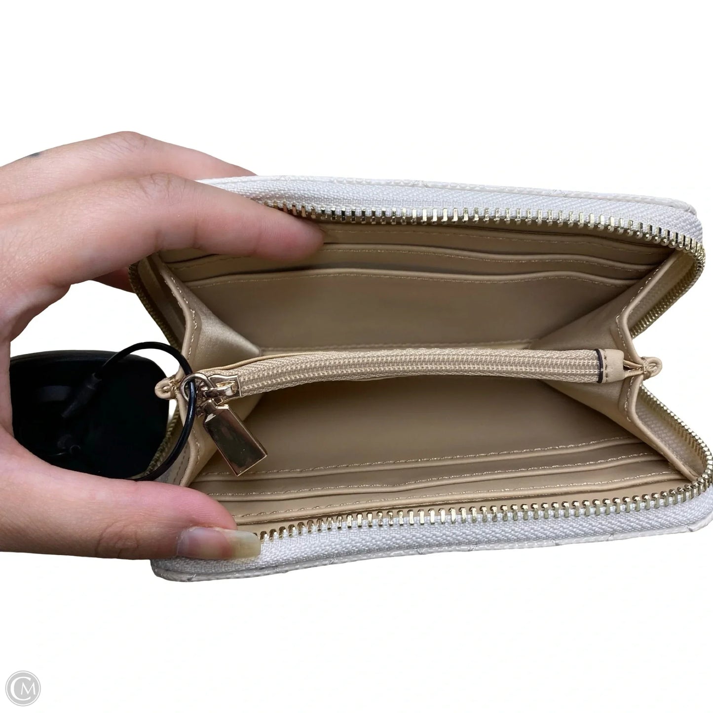 Wallet By Guess, Size: Small