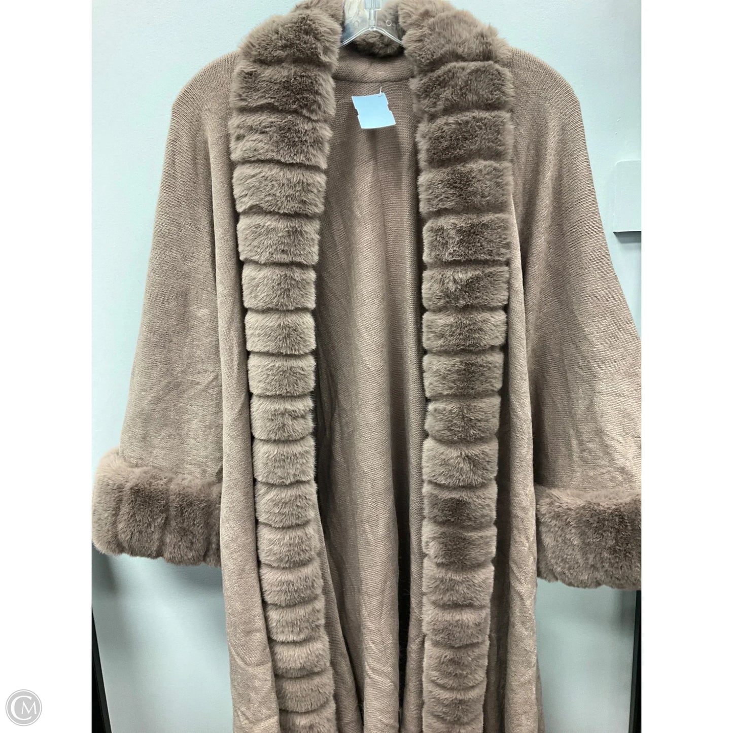 Poncho By Cme In Tan, Size: Osfm