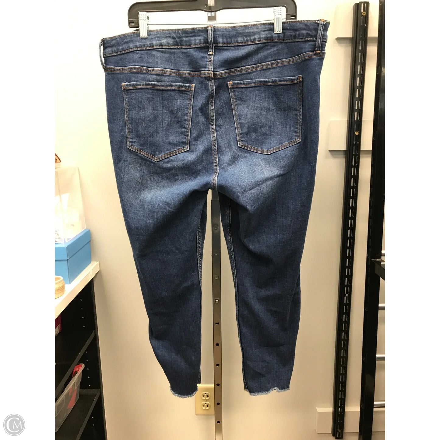 Jeans Straight By Old Navy In Blue Denim, Size: 18