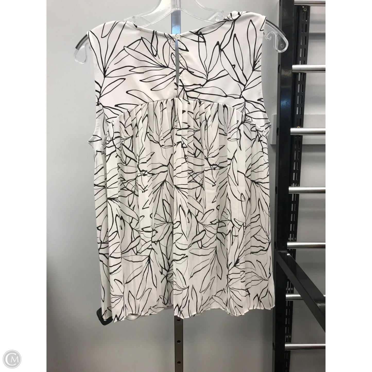 Top Sleeveless By Ann Taylor In White, Size: M