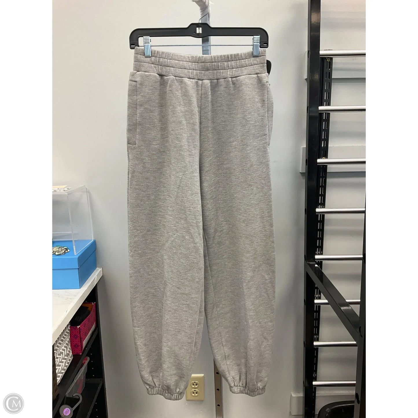 Athletic Pants By Varley In Grey, Size: S