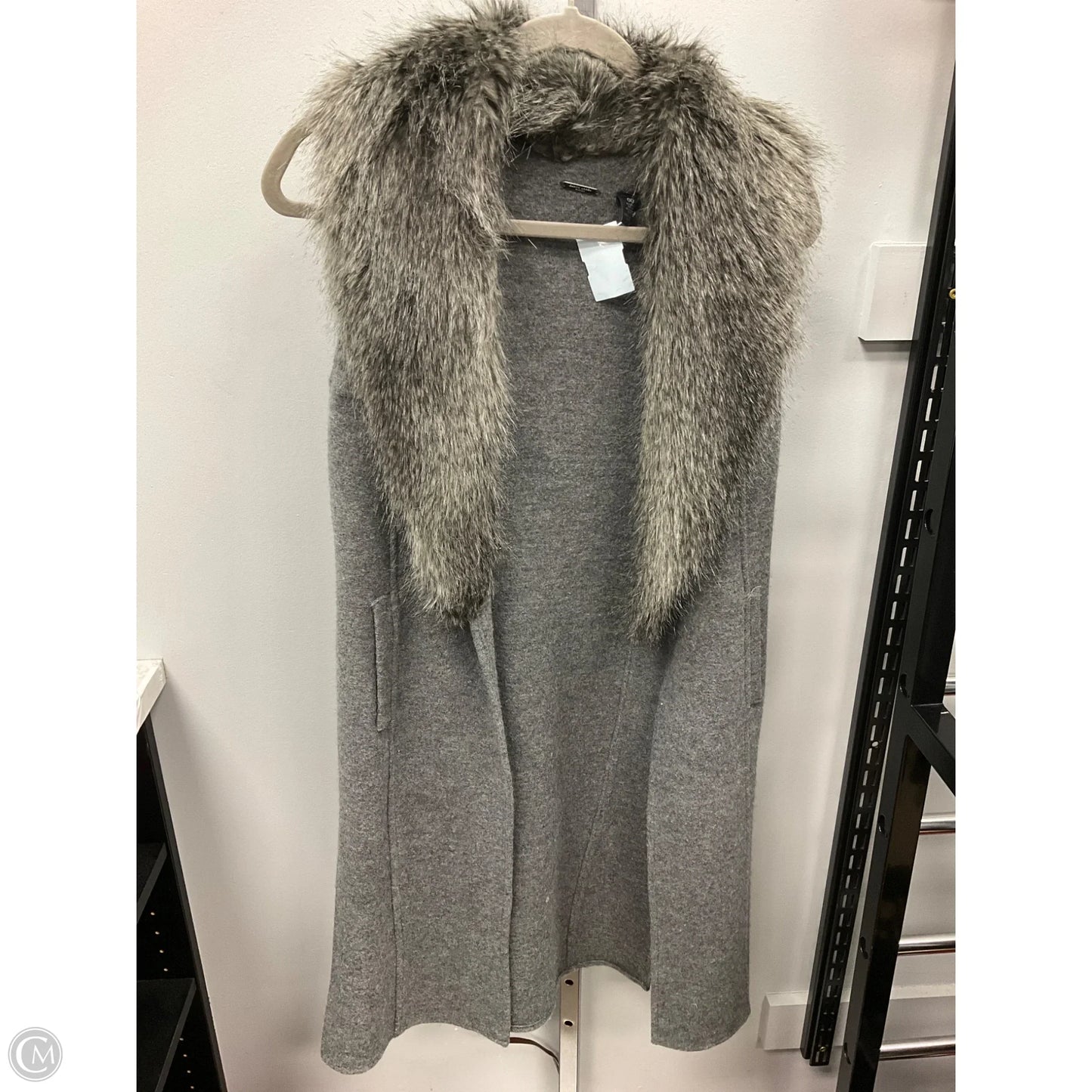 Vest Faux Fur & Sherpa By White House Black Market In Grey, Size: Xs