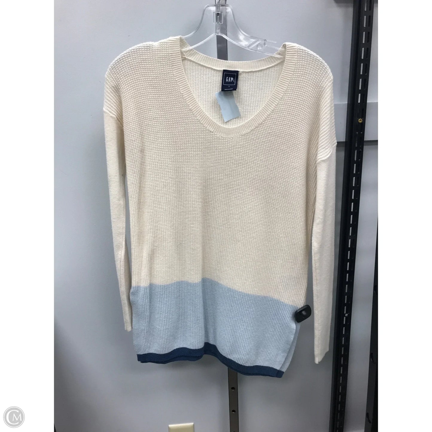 Sweater By Gap In Cream, Size: S