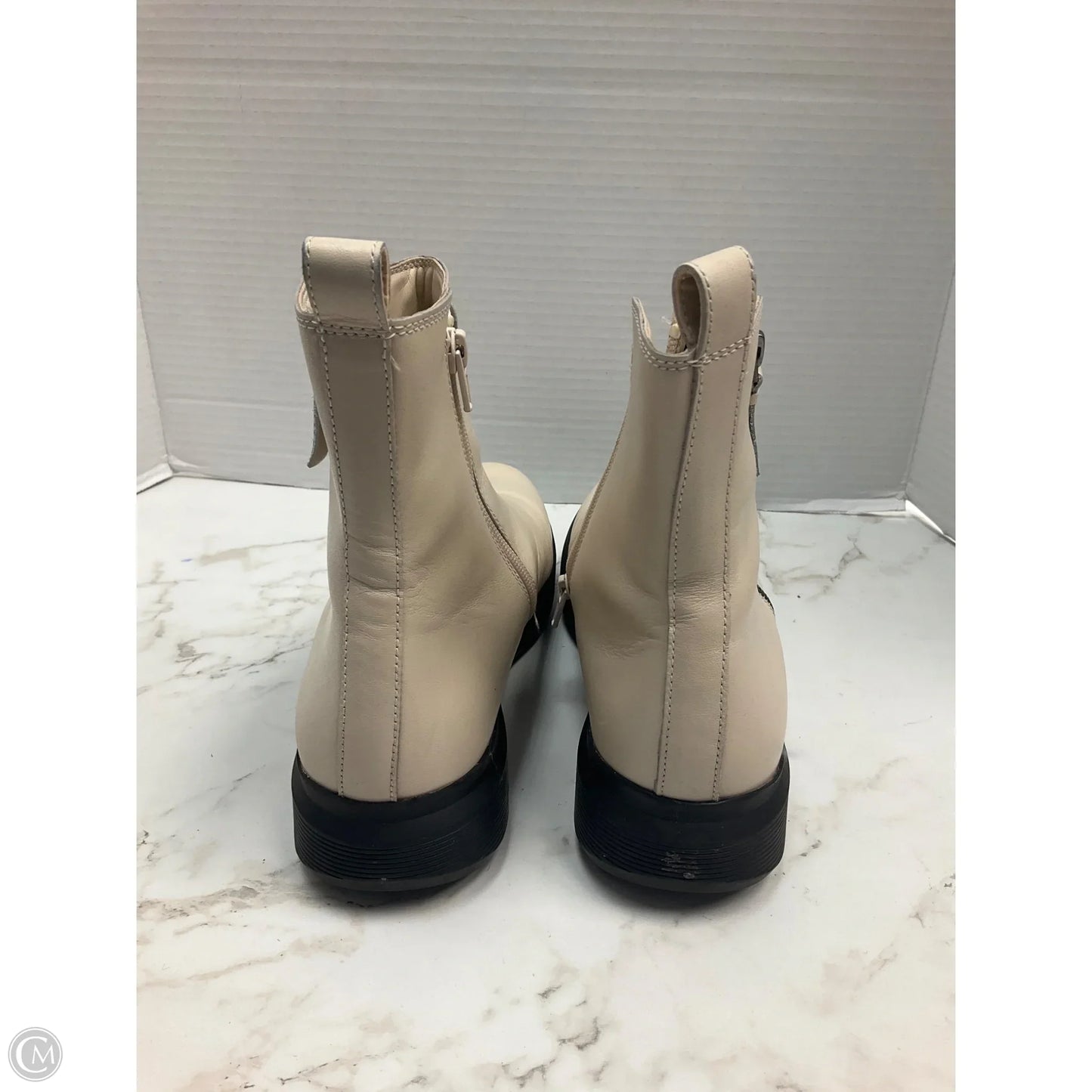 Boots Ankle Flats By Naturalizer In Cream, Size: 8.5