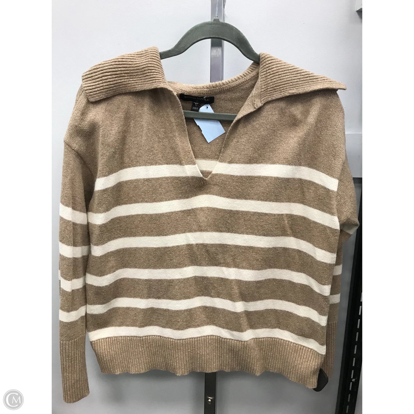 Sweater By Banana Republic In Beige, Size: S