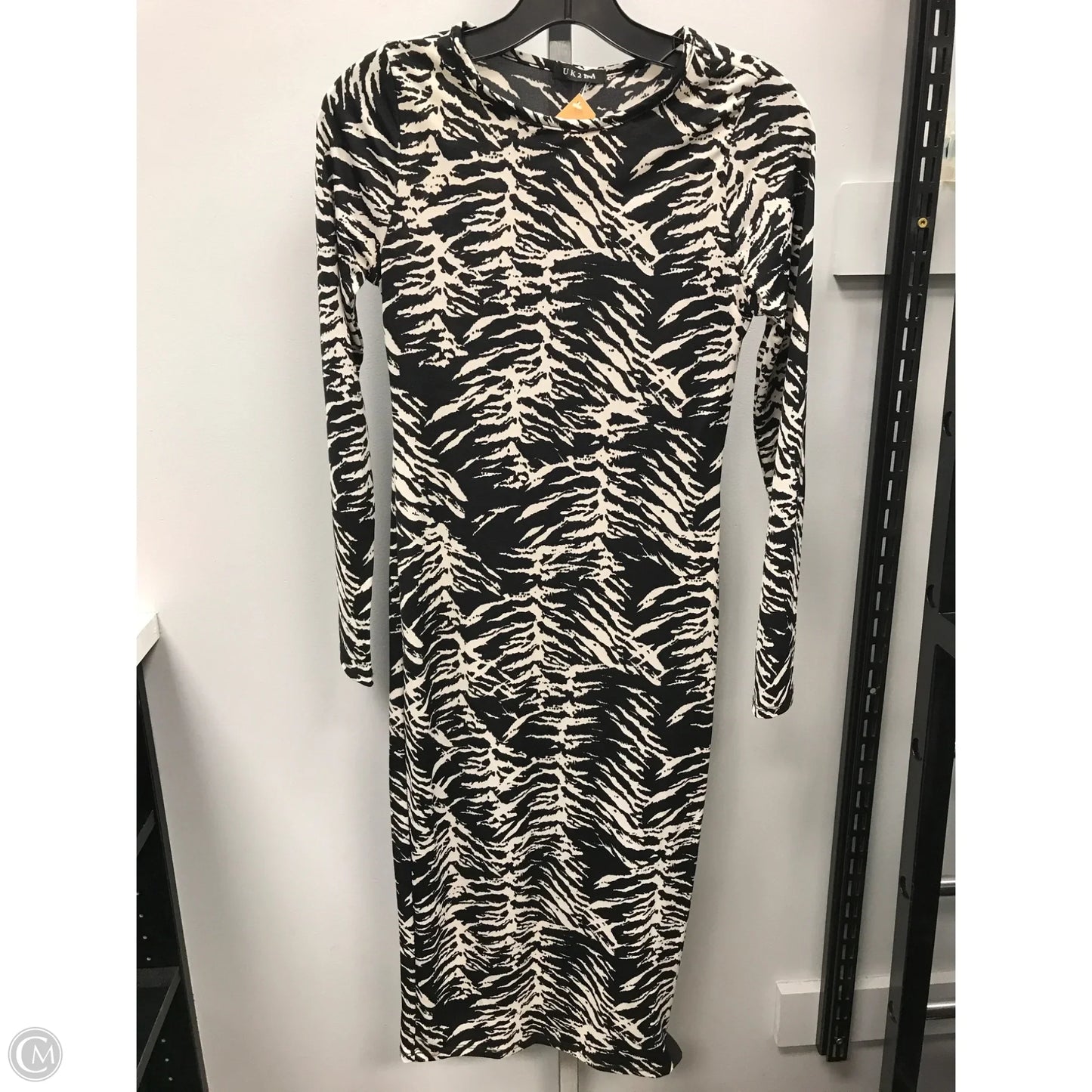Dress Casual Midi By Cmc In Black & Cream, Size: M
