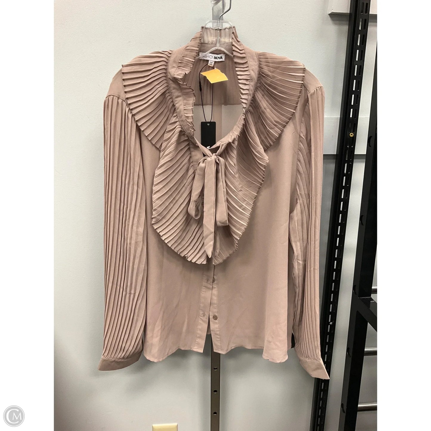 Top Long Sleeve By Fashion Nova In Tan, Size: 2x