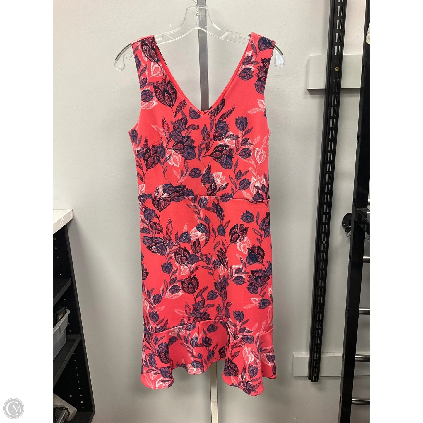 Dress Casual Short By Banana Republic In Floral Print, Size: 4