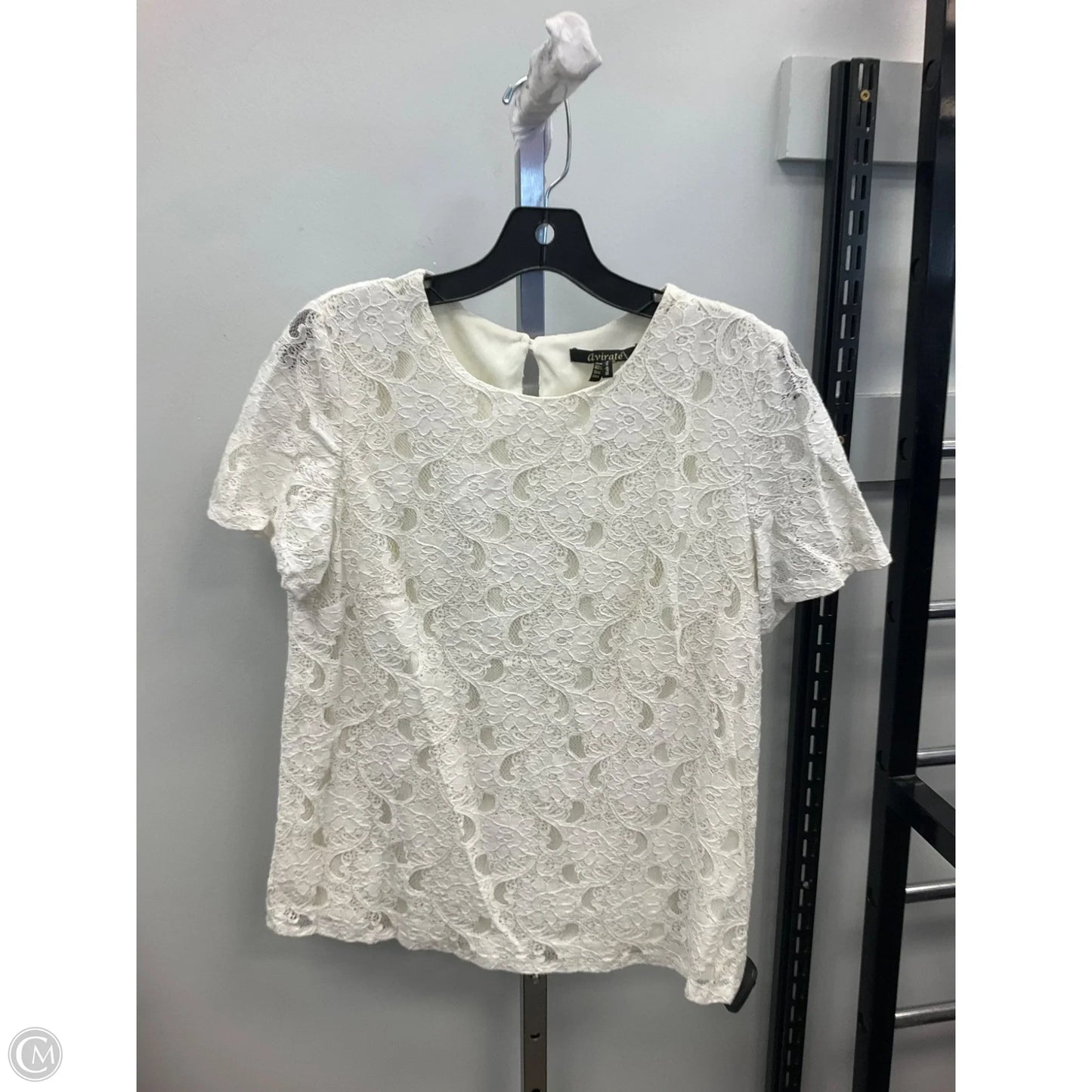 Top Short Sleeve By Cmc In Cream, Size: L