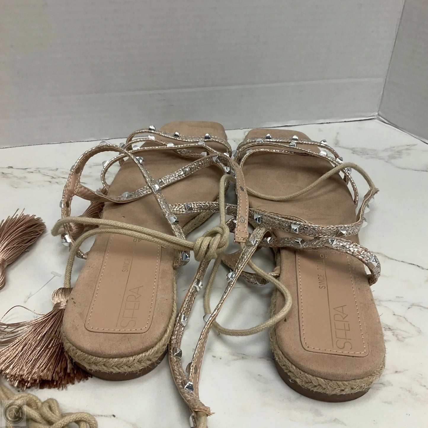 Sandals Flats By Cmc In Beige, Size: 9.5