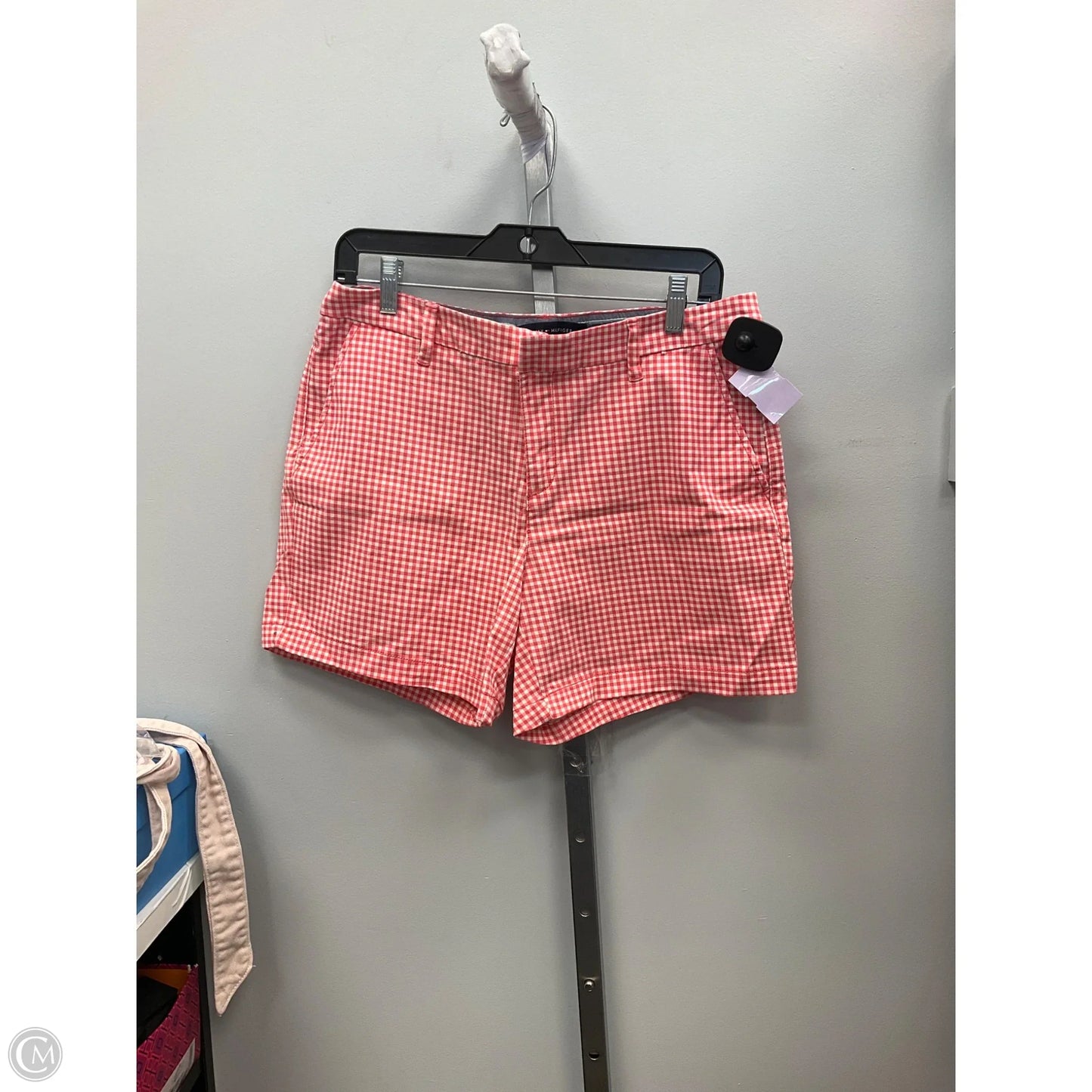 Shorts By Tommy Hilfiger In Red, Size: 10