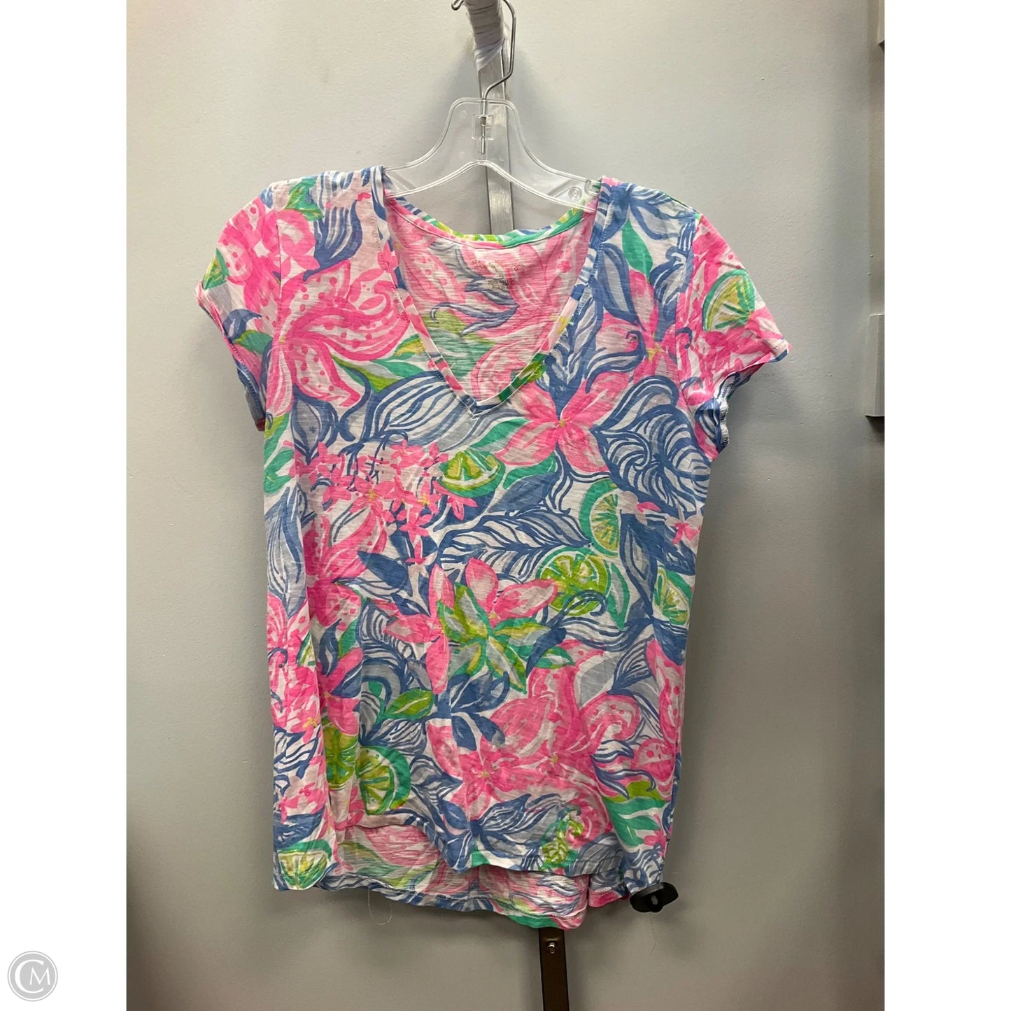 Top Short Sleeve Designer By Lilly Pulitzer In Floral Print, Size: S