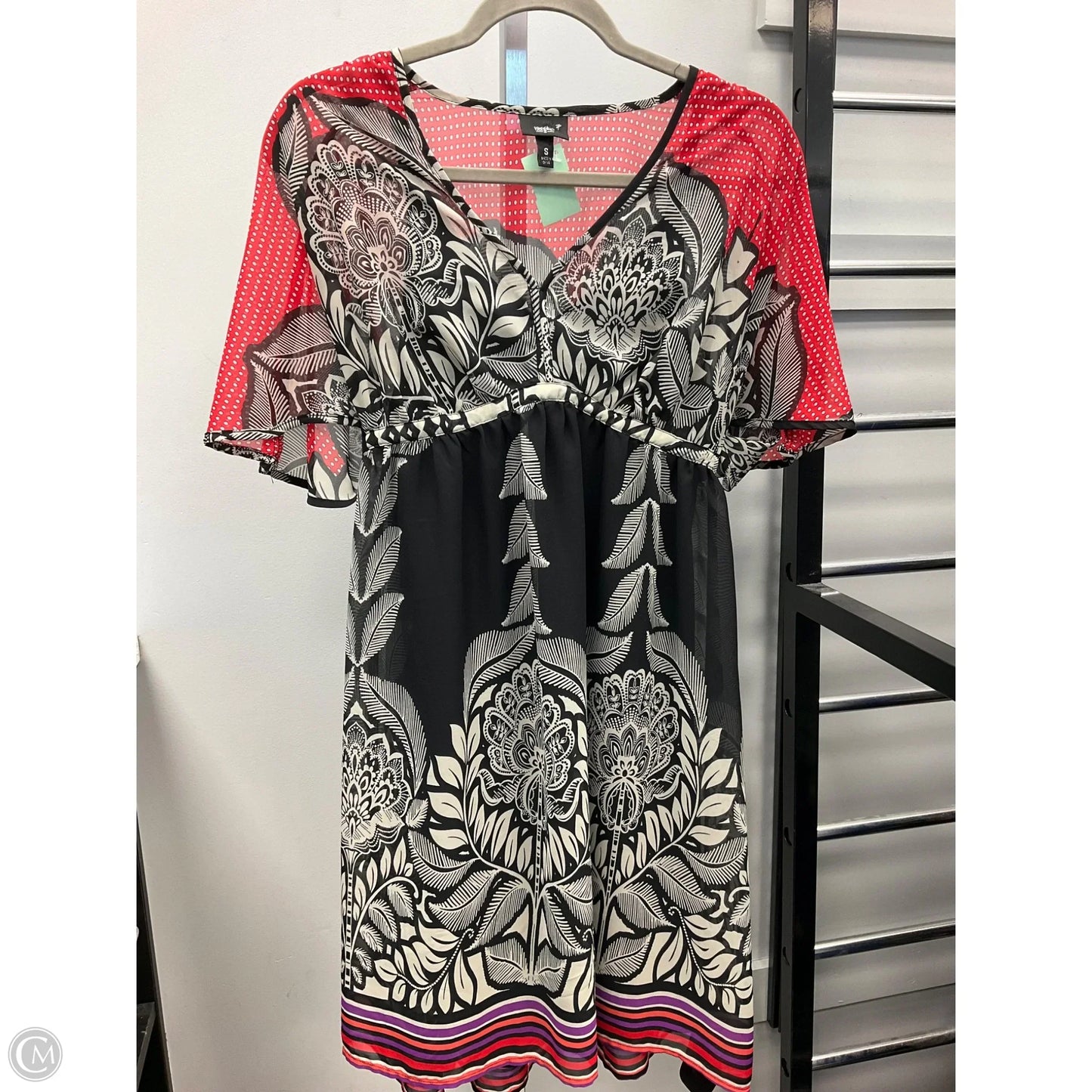 Dress Casual Short By Mossimo In Black & Red, Size: L