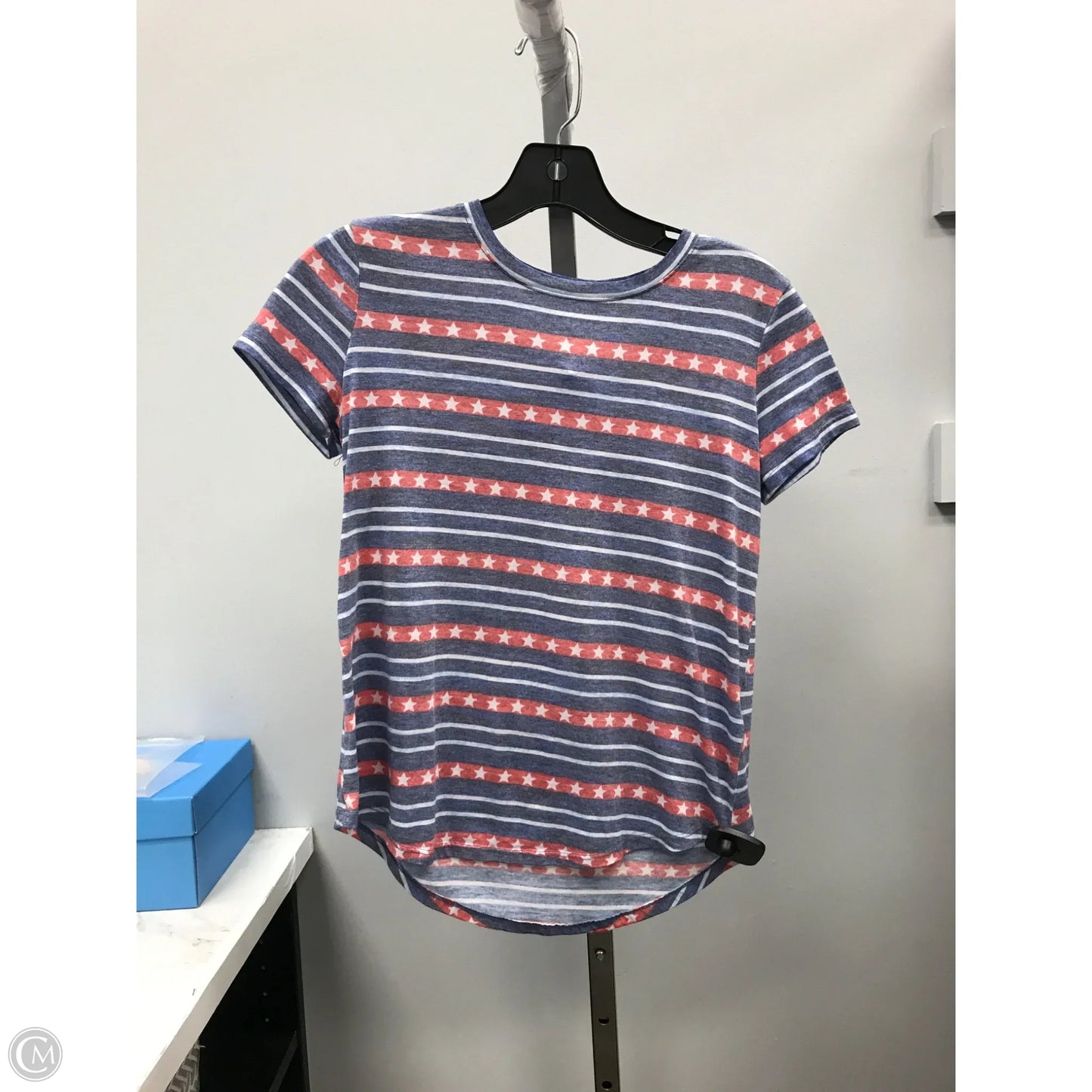 Top Short Sleeve Basic By Style And Company In Blue & Red & White, Size: Sp