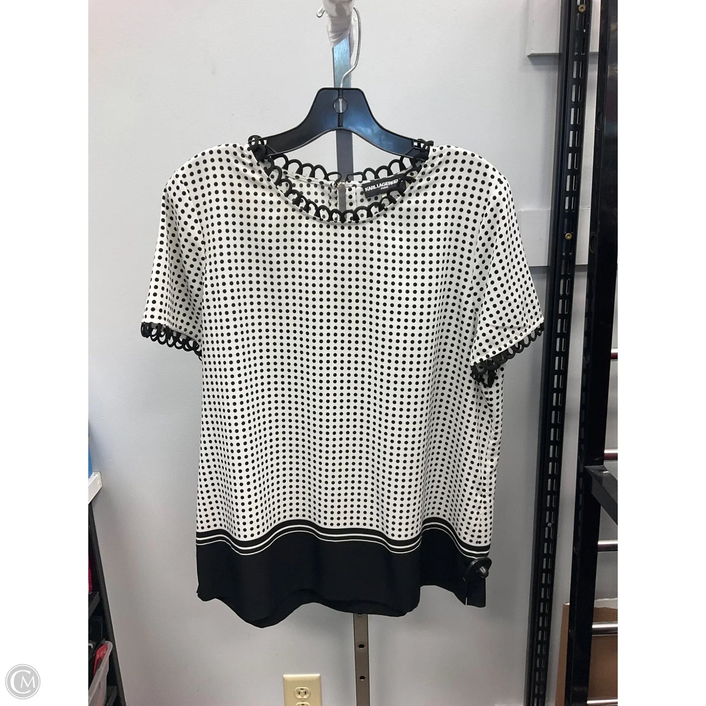 Top Short Sleeve Designer By Karl Lagerfeld In Polkadot Pattern, Size: L