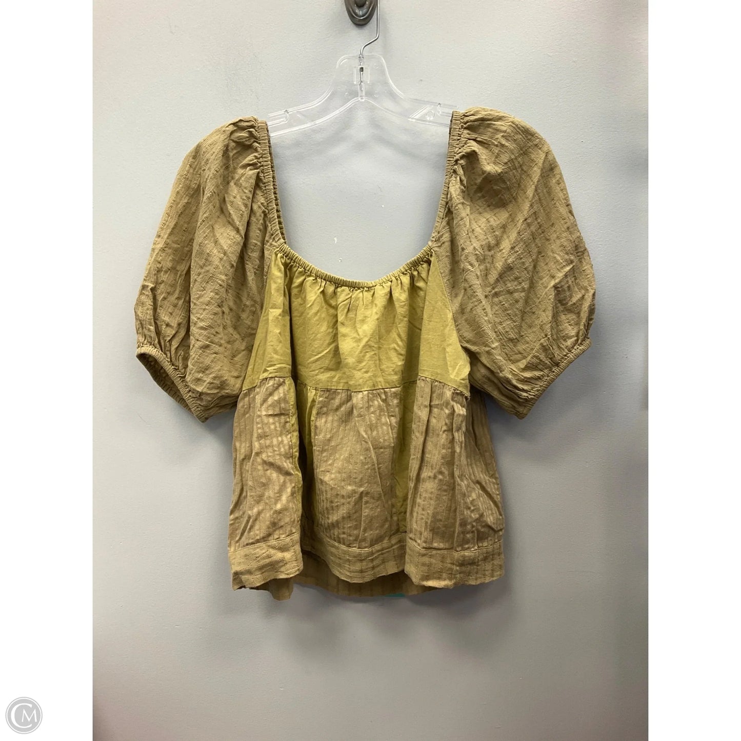 Top Short Sleeve By Treasure And Bond In Green, Size: M