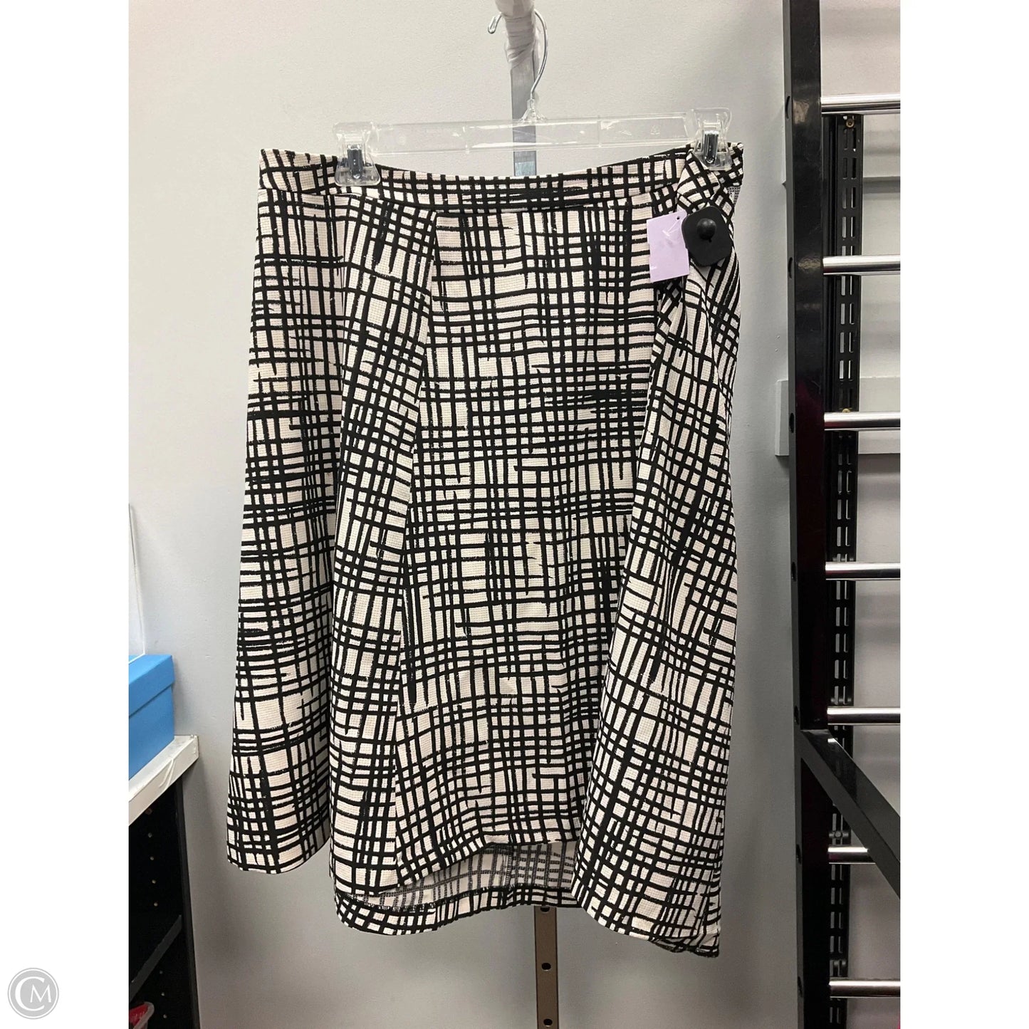 Skirt Mini & Short By Ava & Viv In Black & Cream, Size: 20