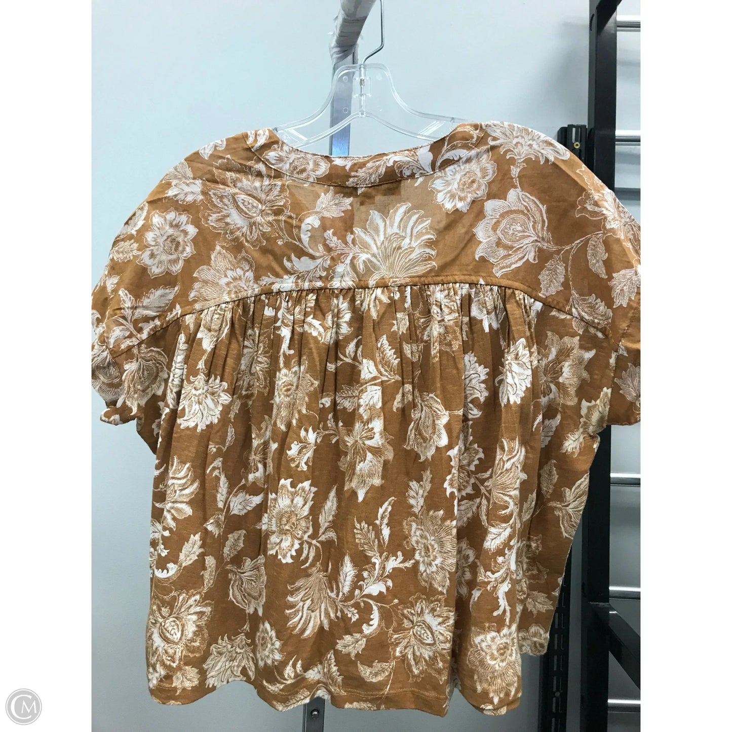 Top Short Sleeve By Loft In Tan & White, Size: S