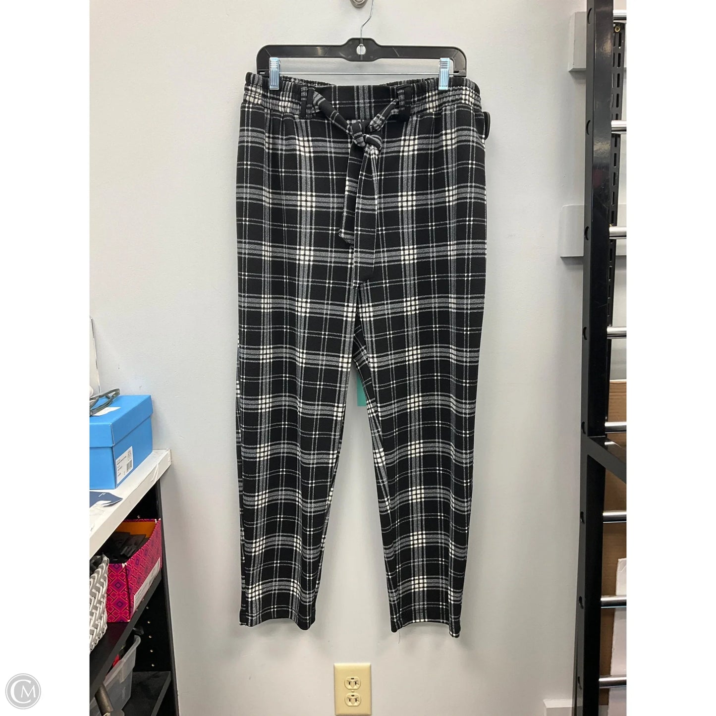 Pants Other By Soho Apparel In Plaid Pattern, Size: Xl